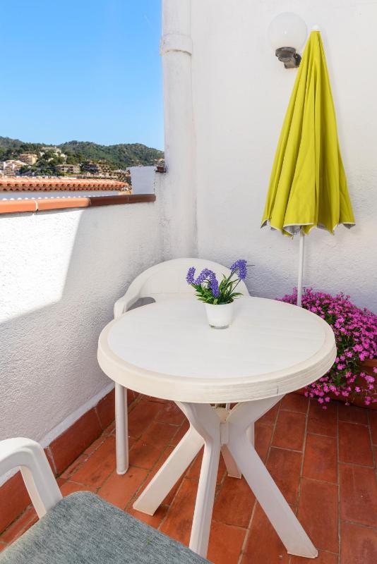Single Room with Terrace image 4
