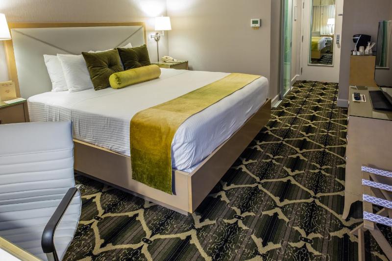King Room image 2