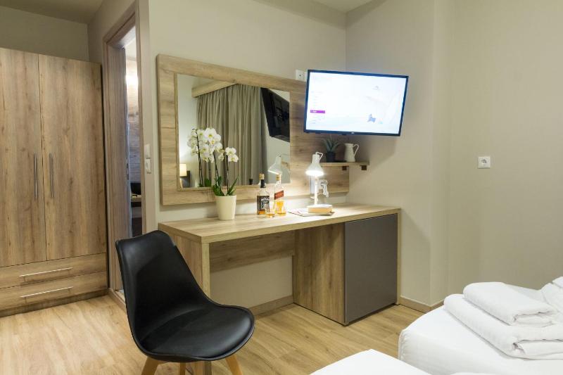 Superior Twin Room image 1