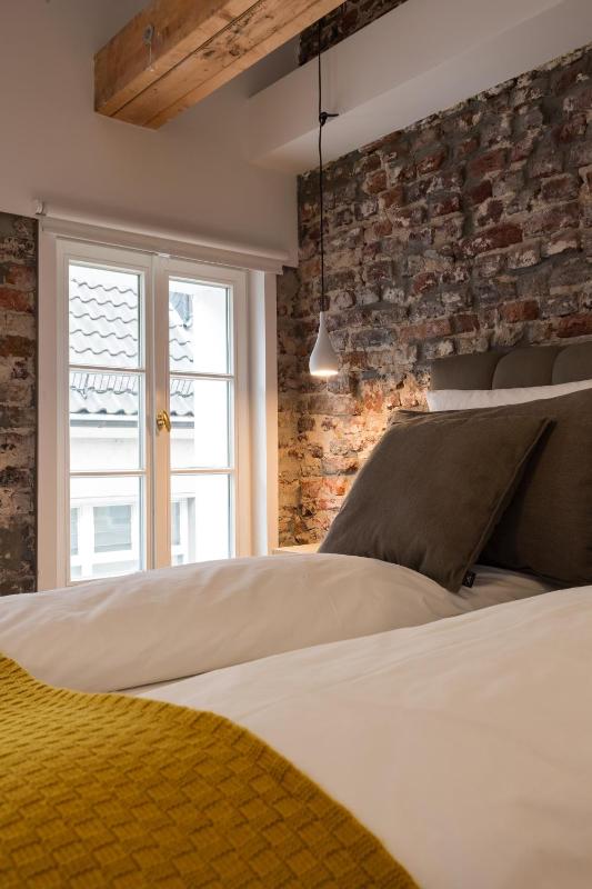 Square Rooms 20 - image 39