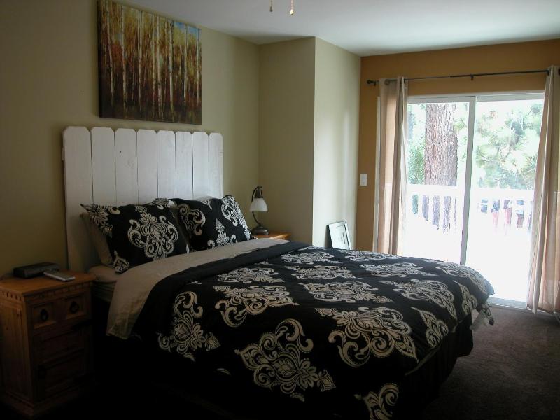 Big B's Den - image 15