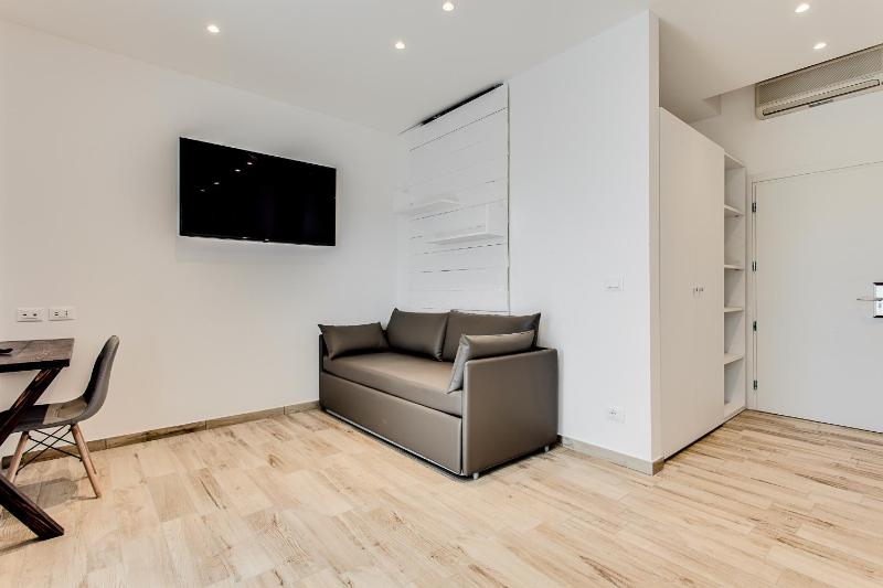 Suite with Balcony image 4
