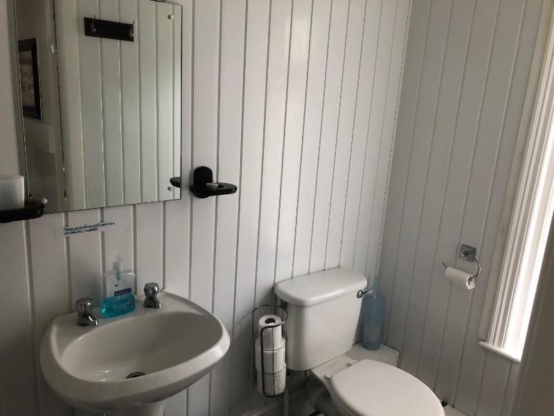 Double Room with Private Bathroom image 4