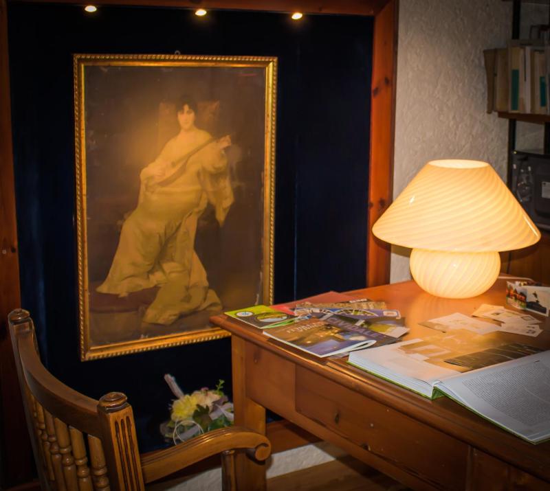 Quadruple Room - Attic image 3