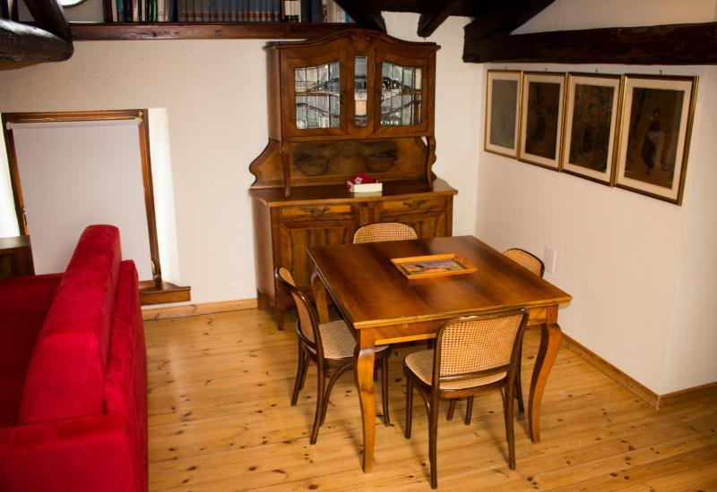 Quadruple Room - Attic image 2