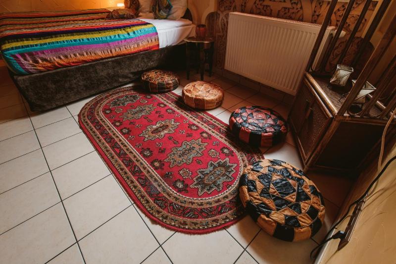 Quadruple Room with Balcony image 4