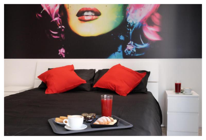 Deluxe Triple Room image 4