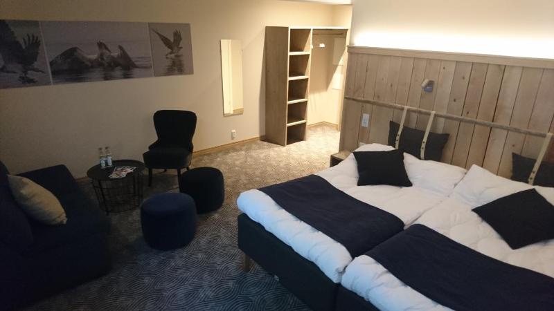 Suite with Lake View image 3