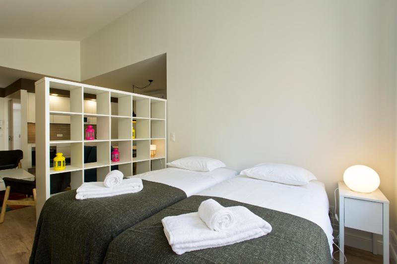 Two-Bedroom Apartment (7 Adults) image 2