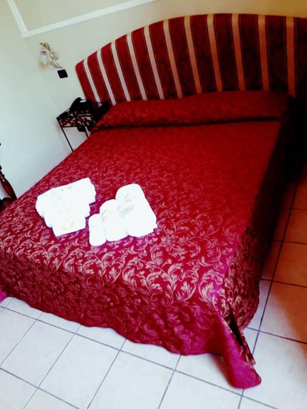Standard Triple Room image 3