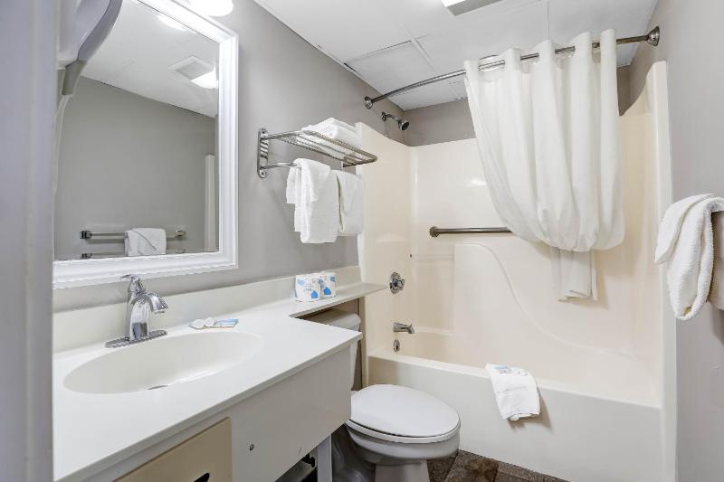 Standard Oceanview Room image 1