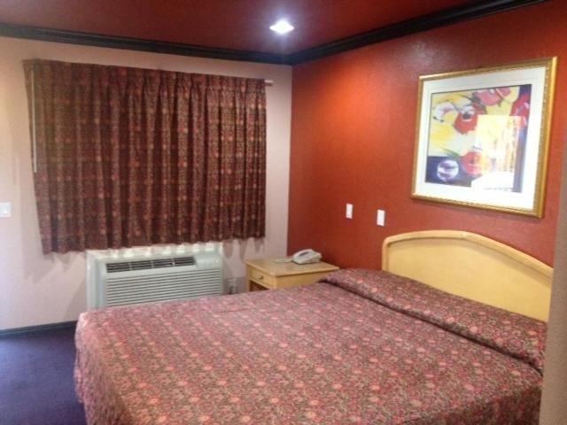 King Room image 1