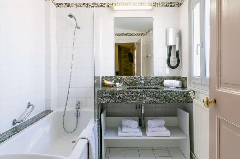 Best Western Hotel Le Guilhem - image 15