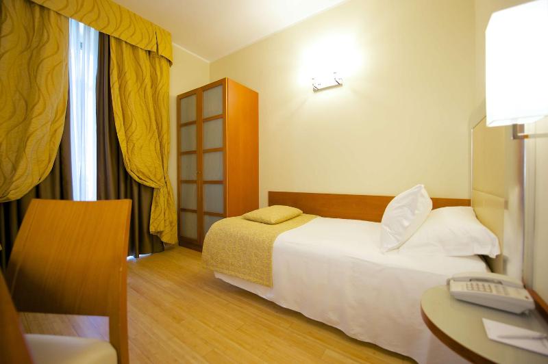 Best Western Crystal Palace Hotel - image 11