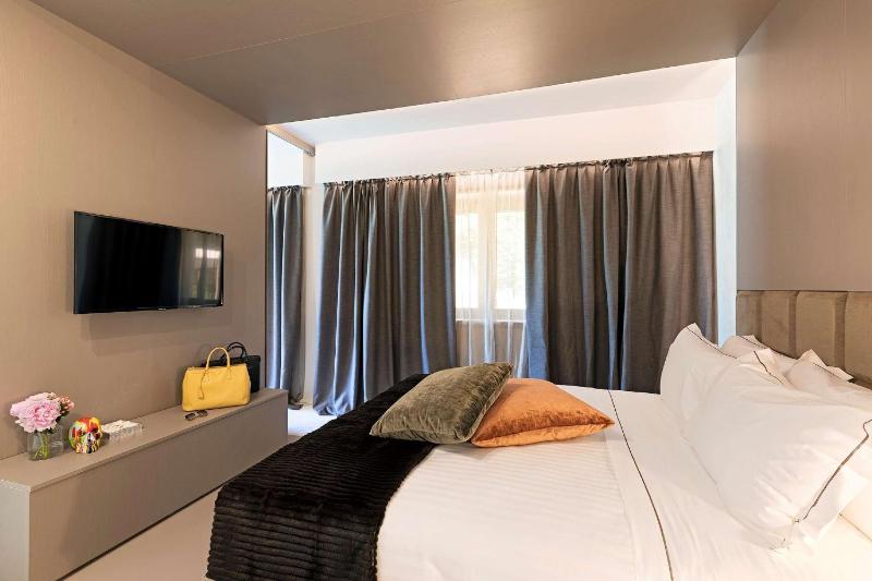 Junior Suite image 1