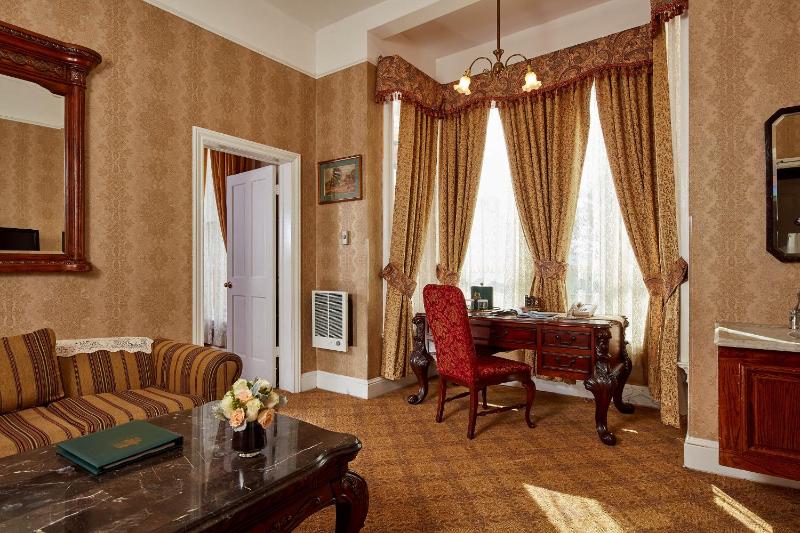 Executive Suite image 1