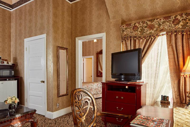 Executive Suite image 2
