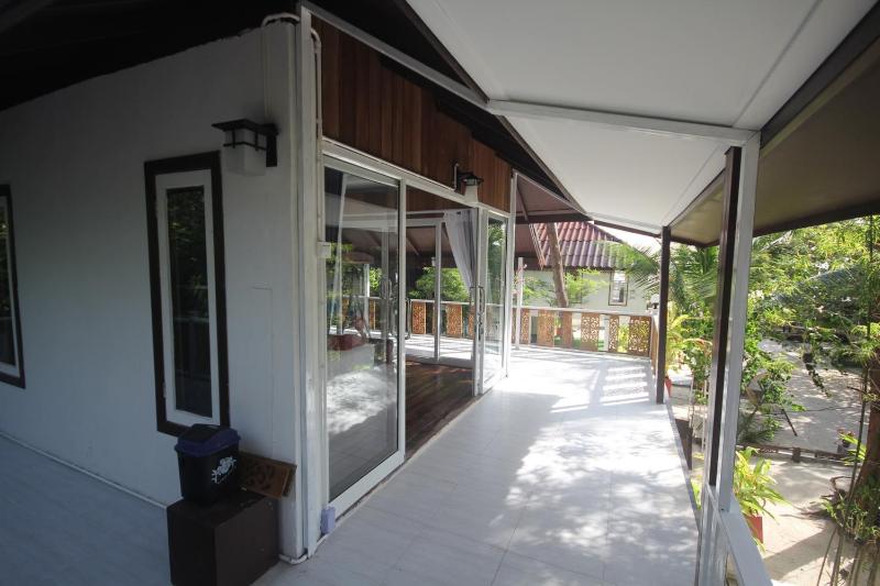 Phangan Cove Beach Resort - image 5