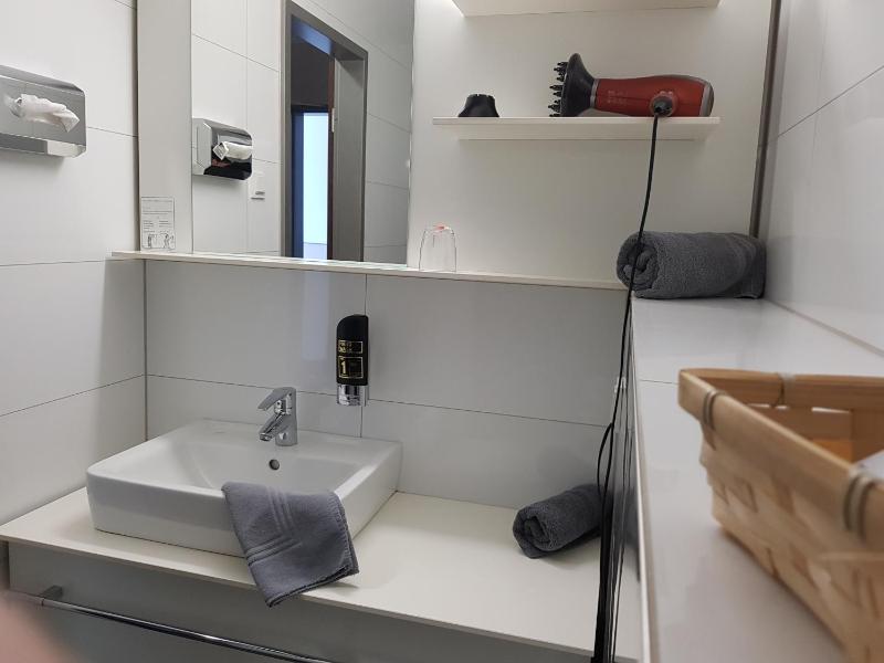 Single Room image 1