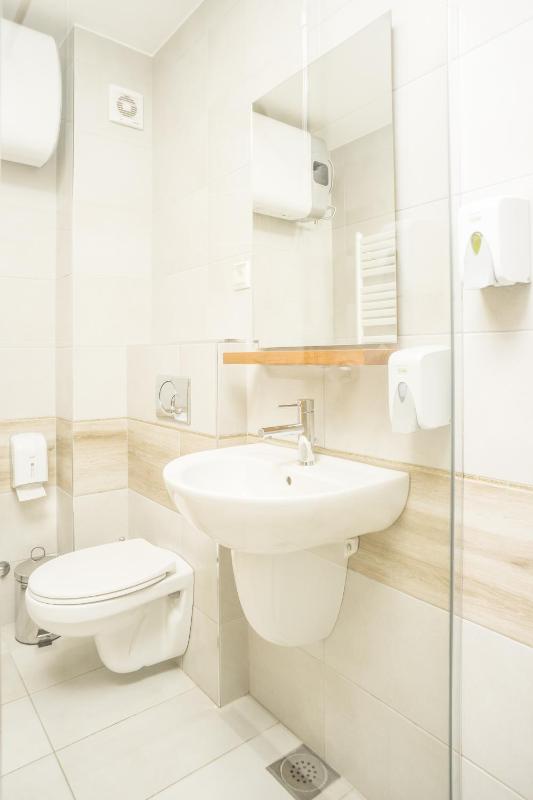 Three-Bedroom Apartment with Terrace image 3