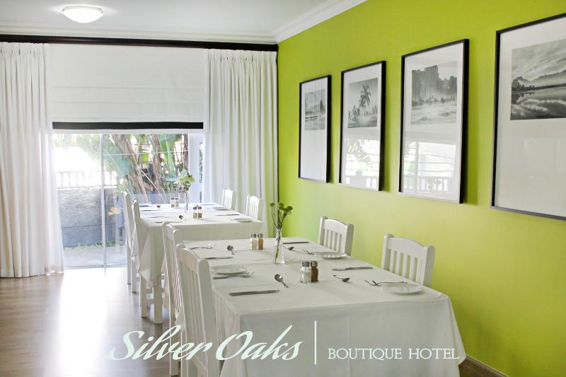 Silver Oaks Boutique Hotel - image 11