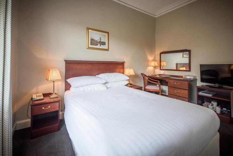 Classic Double Room image 1
