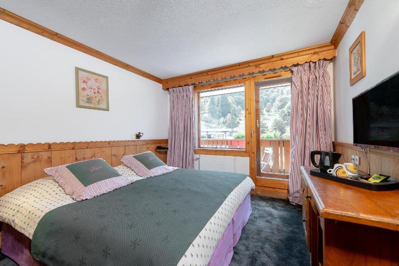Traditional Double Room image 4