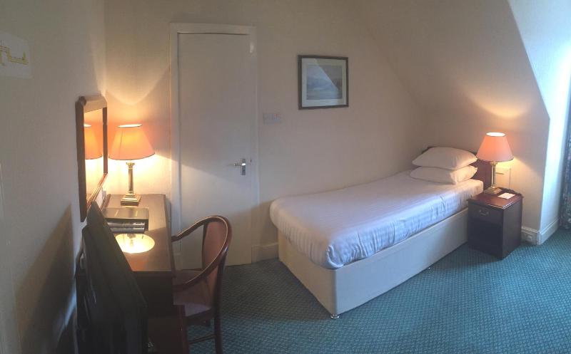 Classic Single Room image 1