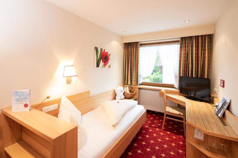 Single Room image 1