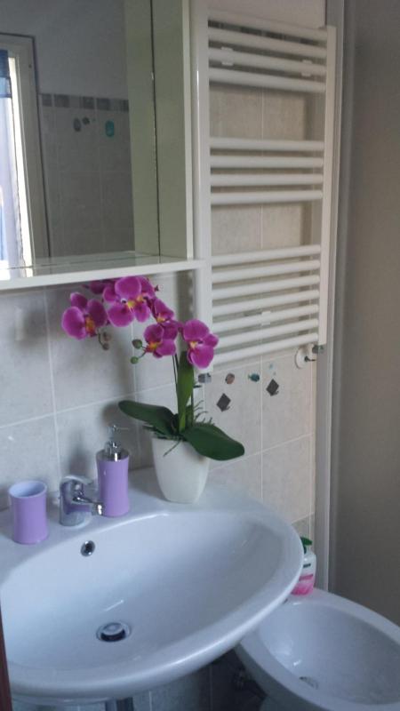 Double Room with Private External Bathroom image 3