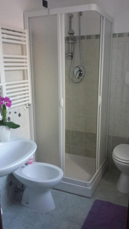 Double Room with Private External Bathroom image 4