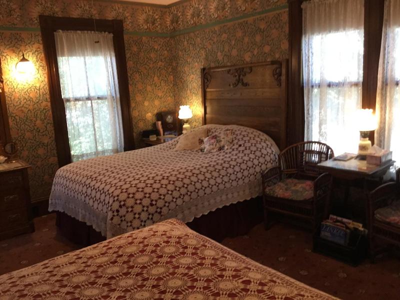 Deluxe Quadruple Room image 4