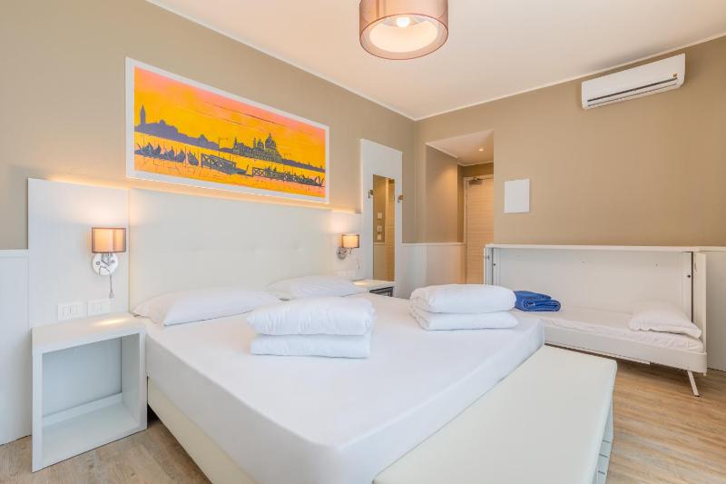 Marina Palace Hotel 4 stelle S - image 33