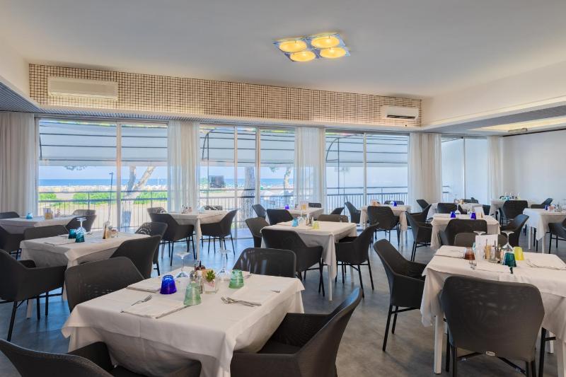 Marina Palace Hotel 4 stelle S - image 43
