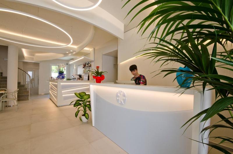 Hermes Hotel - image 16