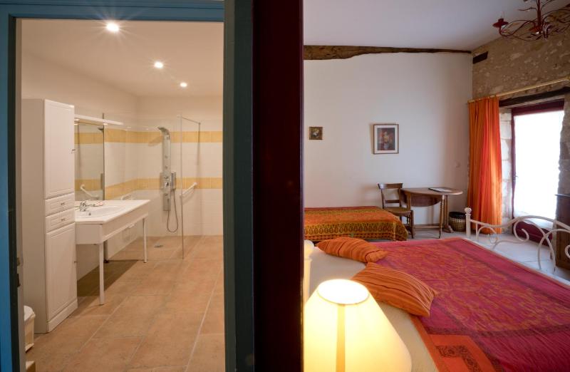 Triple Room image 1