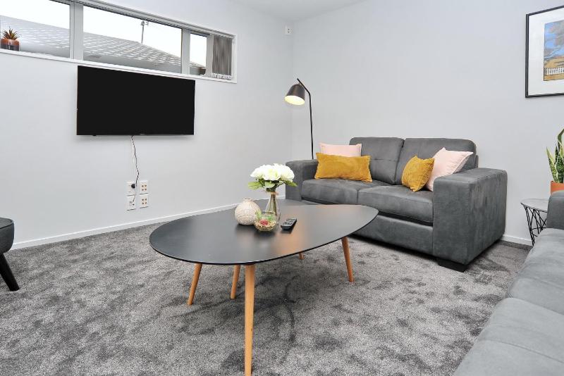 Regents Villas - Christchurch Holiday Homes - image 16
