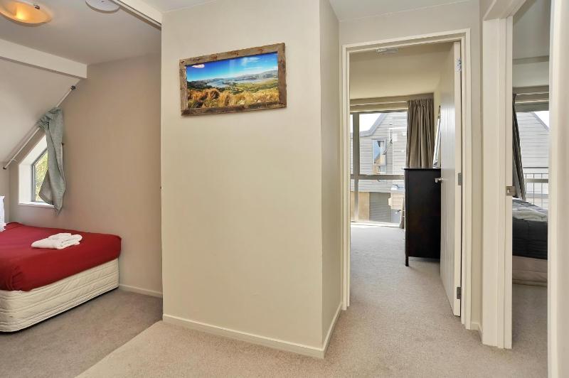 Regents Villas - Christchurch Holiday Homes - image 20