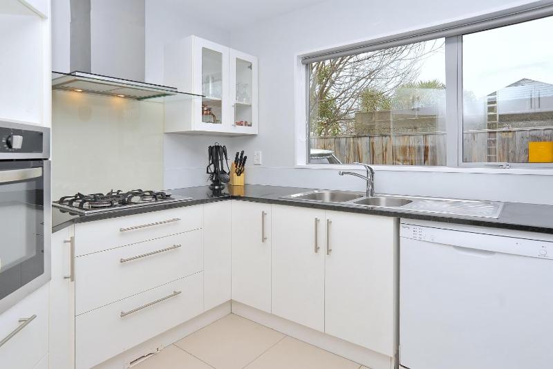 Regents Villas - Christchurch Holiday Homes - image 19