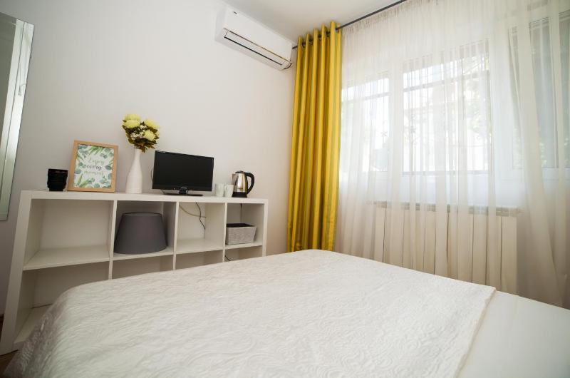 Deluxe Double Room image 3