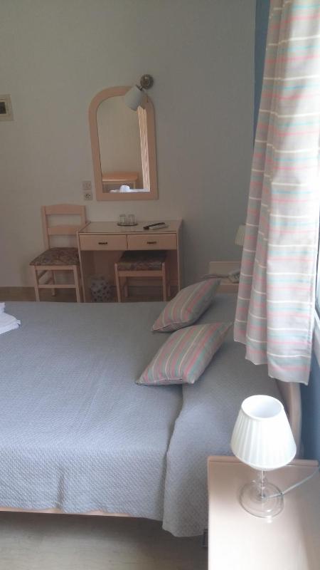 Double Room with Garden View image 3