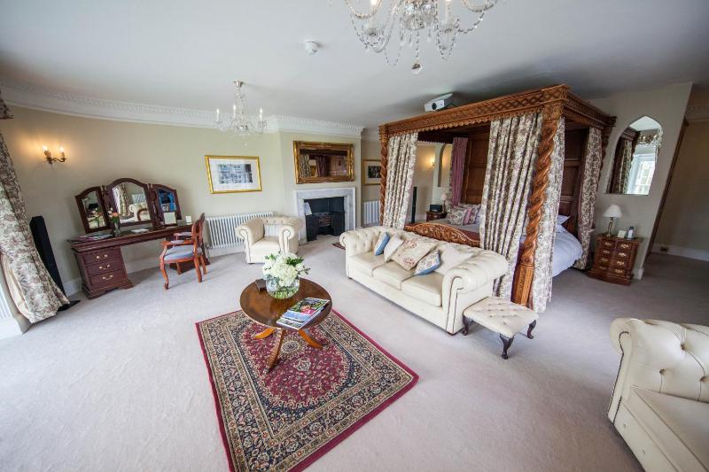 Presidential Suite image 3