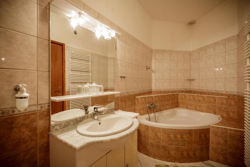 Apartment with Terrace image 2