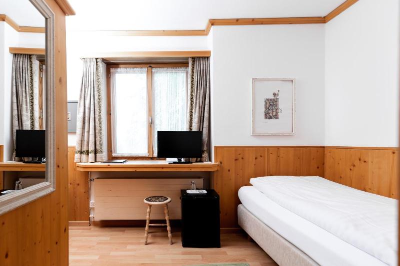 Single Room image 1
