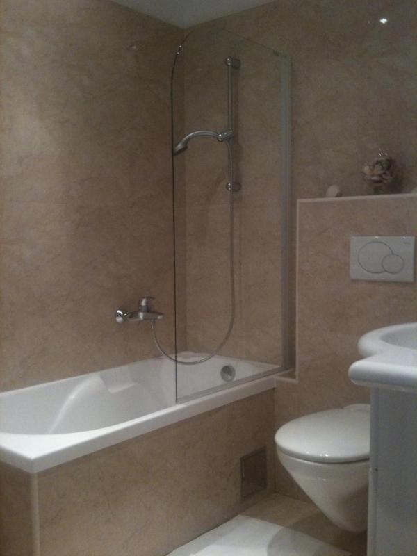Double Room with Terrace and Sea View   image 4