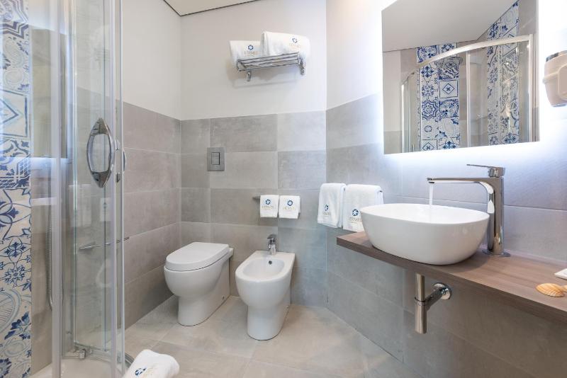 Hermes Hotel - image 34