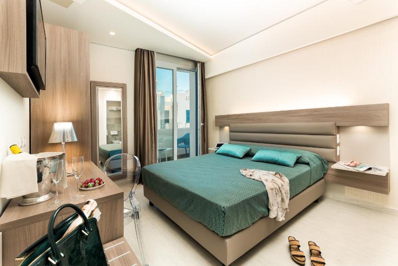 Hermes Hotel - image 2