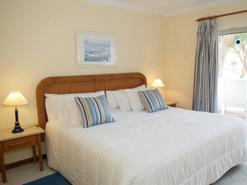 Three-Bedroom Villa image 3