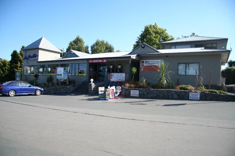 Taupo Debretts Spa Resort - image 19