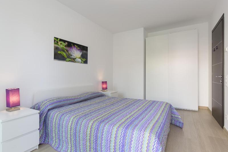 Apartment with Garden View image 4